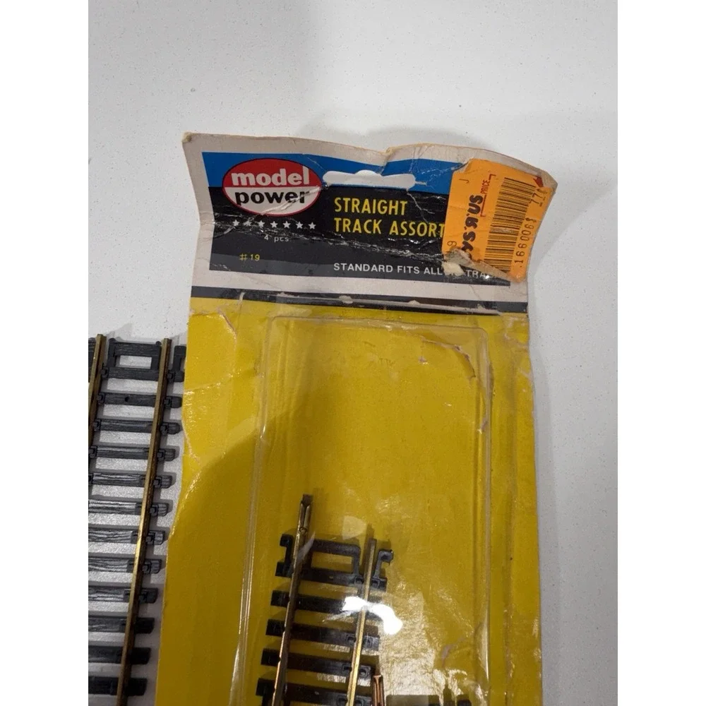 AHM 25404 HO Scale 9
